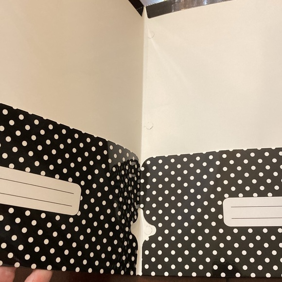 Set of 5 Studio C, “The Sugarland Collection” printed folders. - Picture 9 of 11